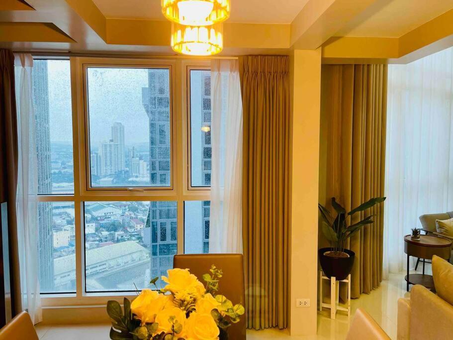 Luxurious 2-bedroom Loft In Eastwood City, Quezon Modern Comfort & Prime Location *