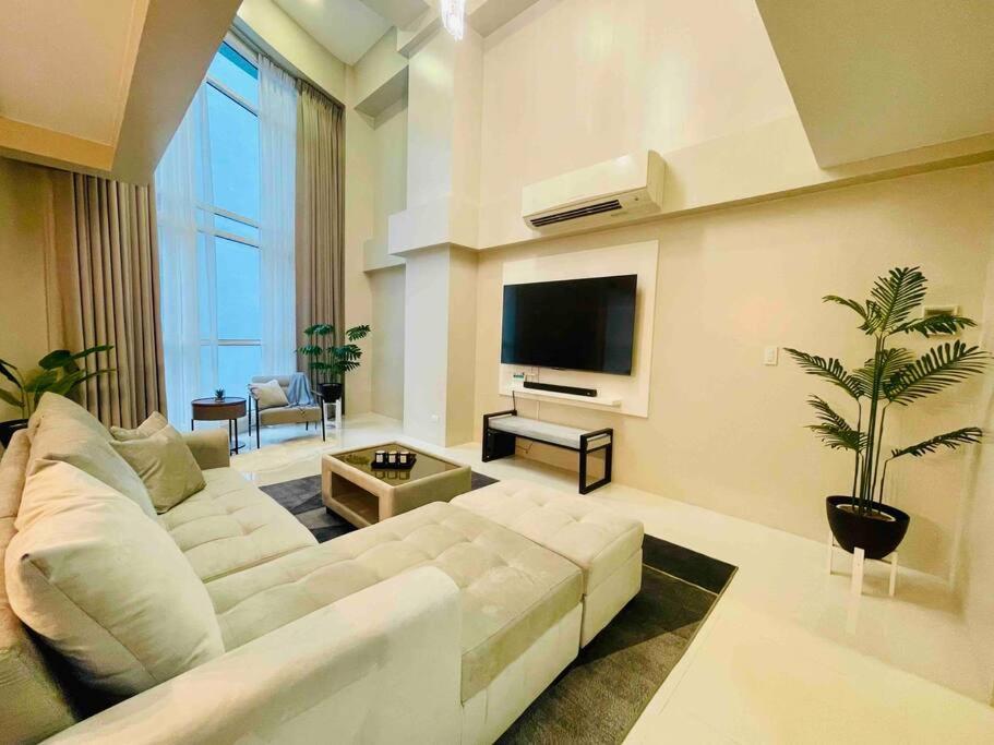 Luxurious 2-bedroom Loft In Eastwood City, Quezon Modern Comfort & Prime Location Apartment Manila