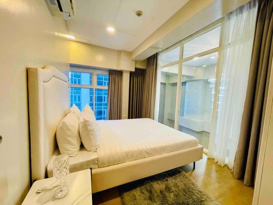 Luxurious 2-bedroom Loft In Eastwood City, Quezon Modern Comfort & Prime Location Apartment *