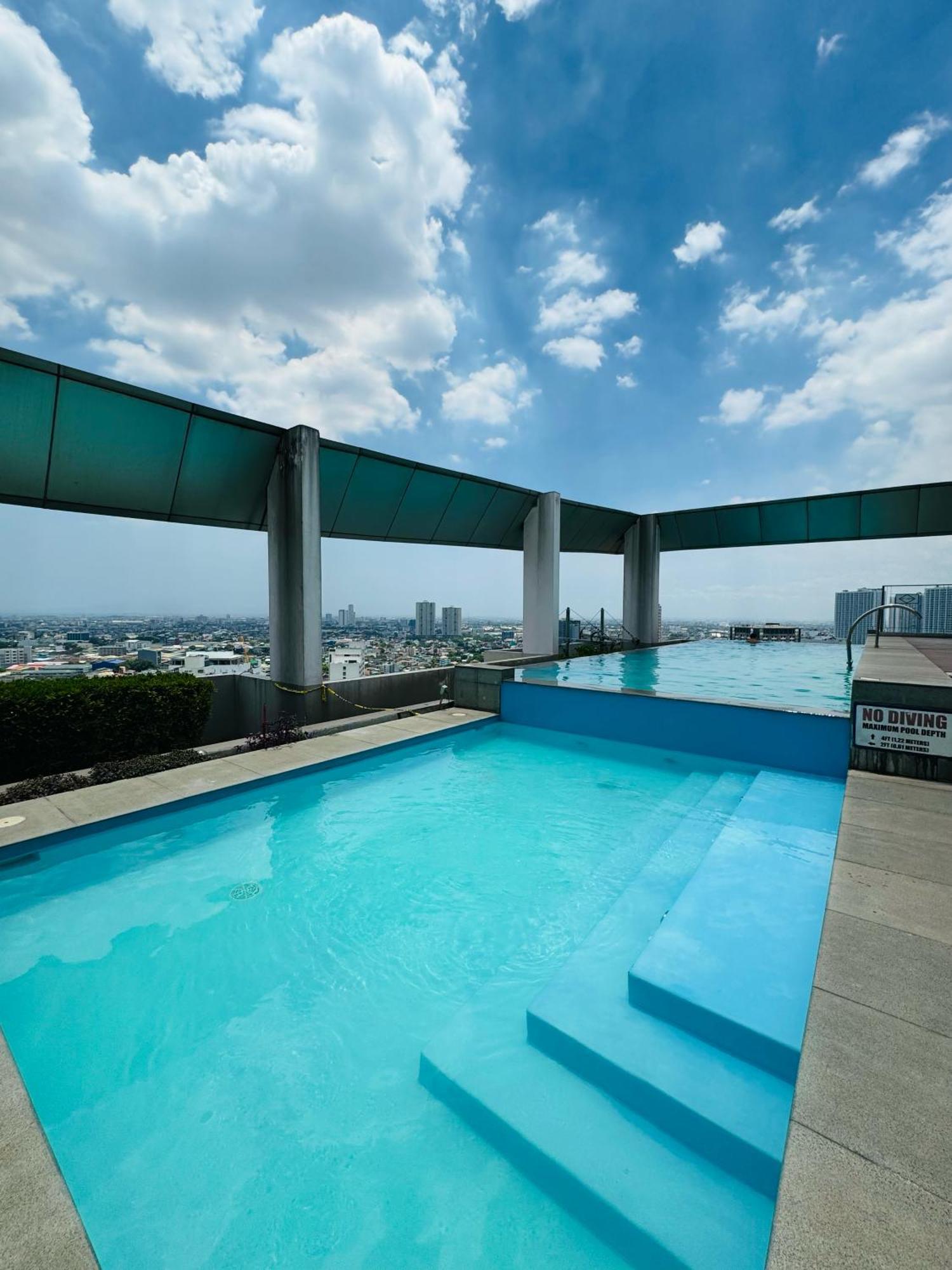 Vinia Infinity 2 Near Malls With Wifi Netflix And Karaoke *