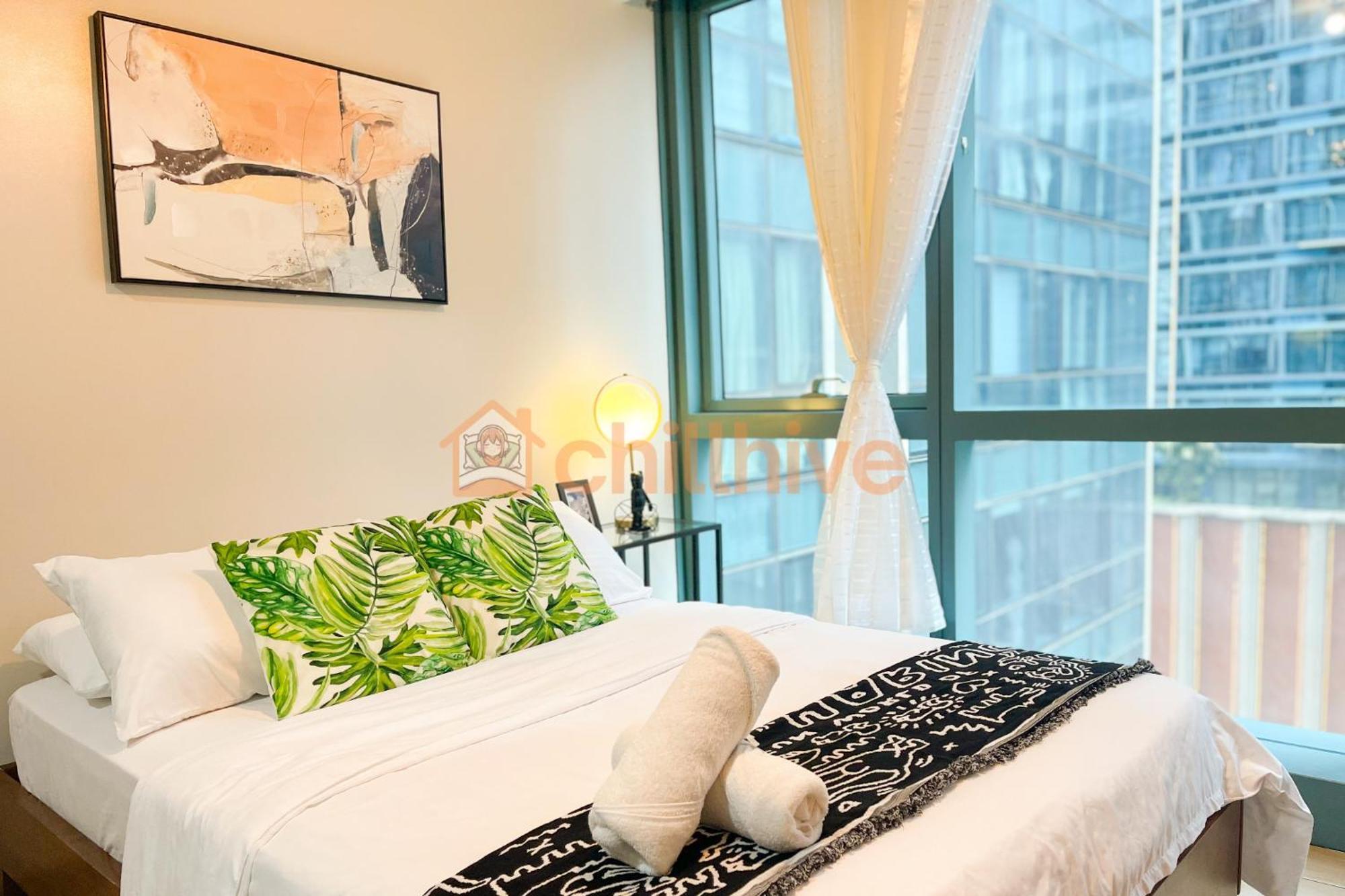 Chic Bgc Across Uptown Mall #ournw9b Holiday home