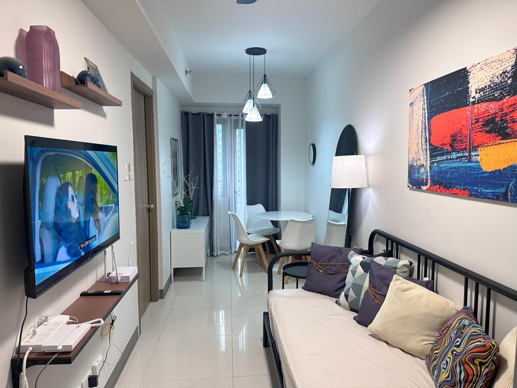 Hygge @ Moa Complex Near Naia, Ccp , Dfa Apartment *