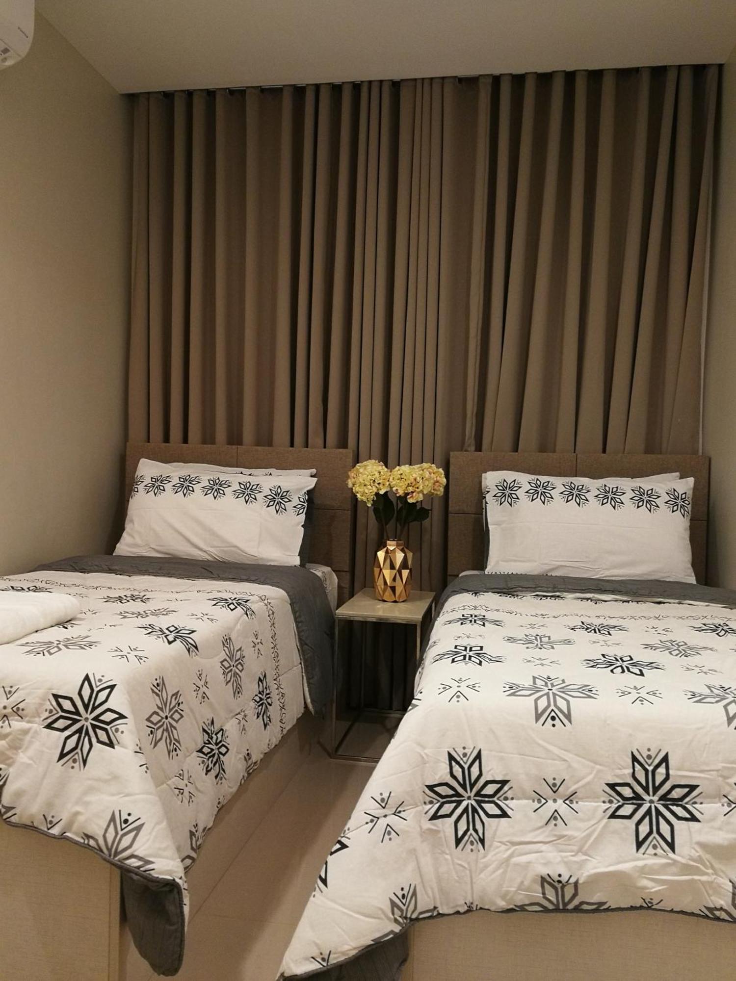 Adria Residences - Diamond Garden - 2 Bedroom Unit For 4 Person Villa *