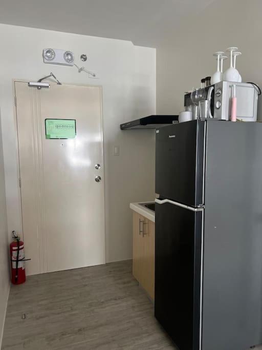 Brand New! Minimalist Space *