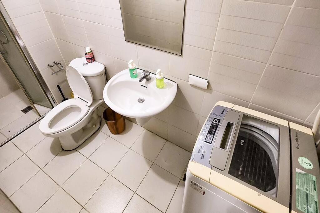 Apartment Homey 2br 3 In Makati
