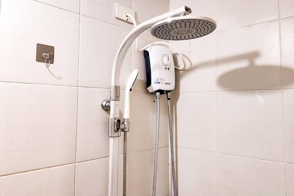 Starwars Vibe 2br In Makati With Electronic Dart