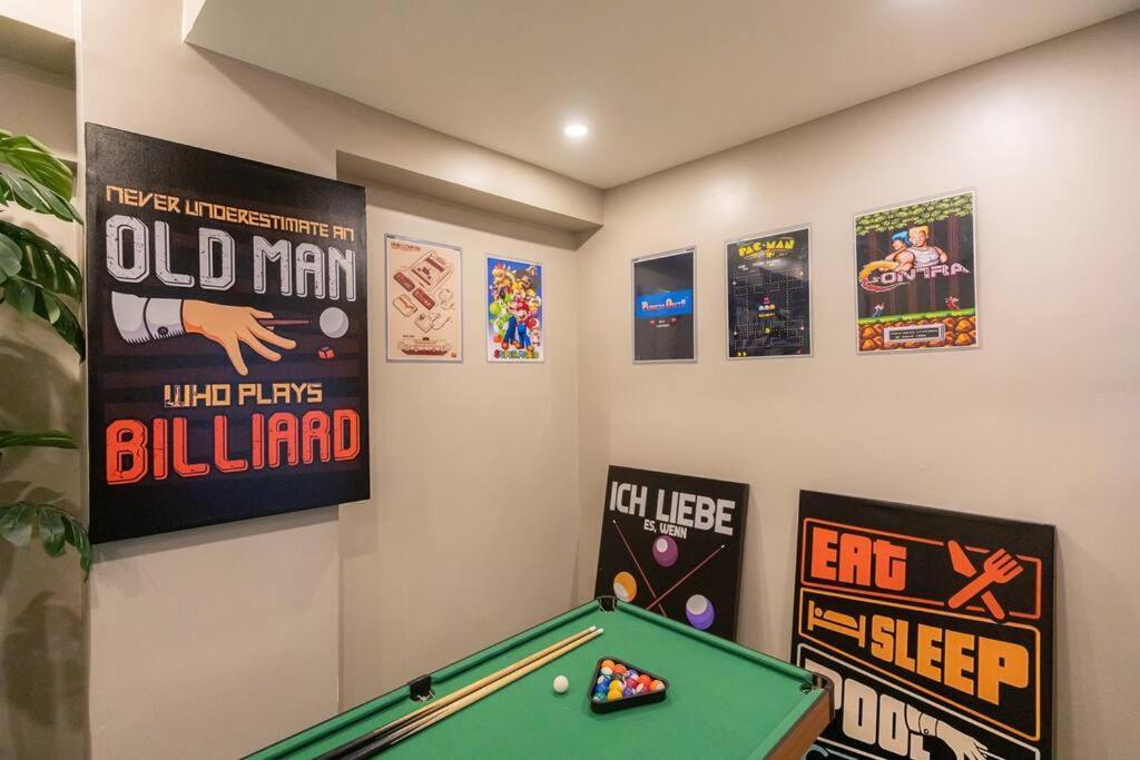 A2j Luxury Cinema 3br Loft Bgc Near High Street *