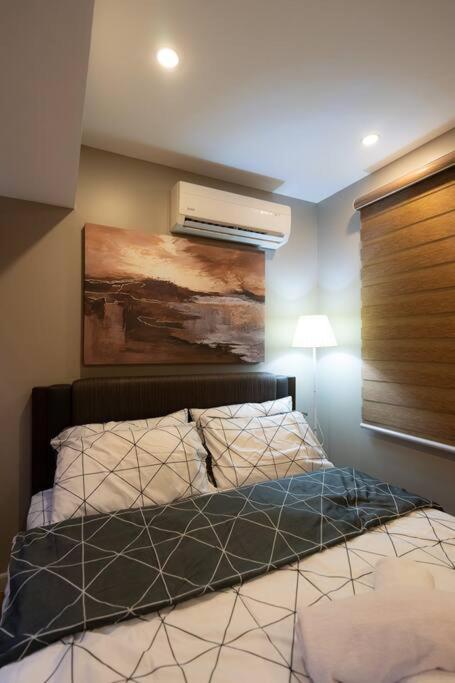 Apartment A2j Luxury Cinema 3br Loft Bgc Near High Street
