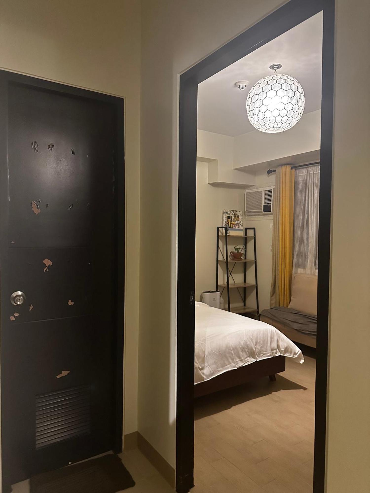 Apartment Manhattan Plaza Tower 1 Stylish City-center Unit Manila
