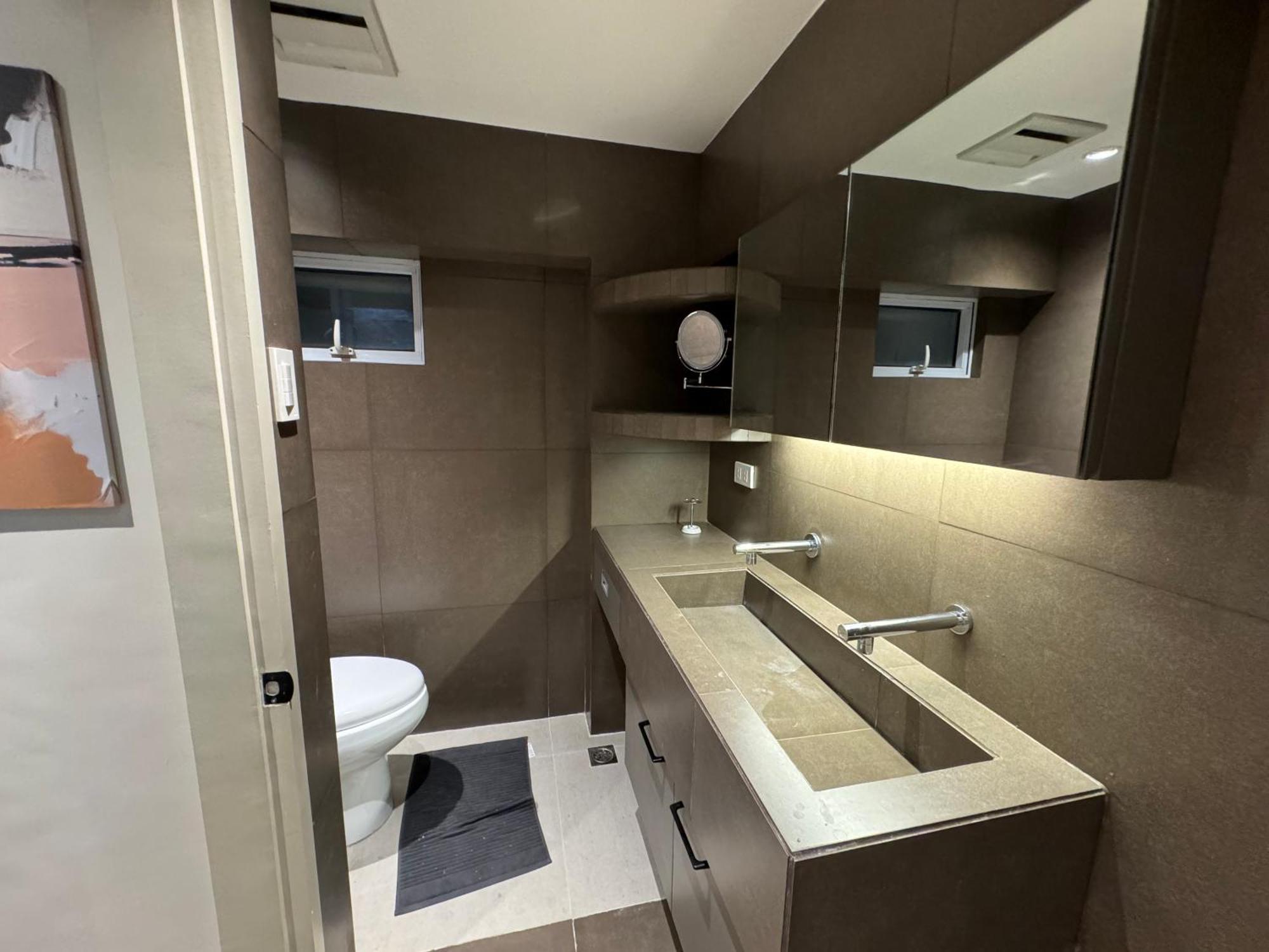 Dazzling Fully Furnished Unit Bgc W Pool *