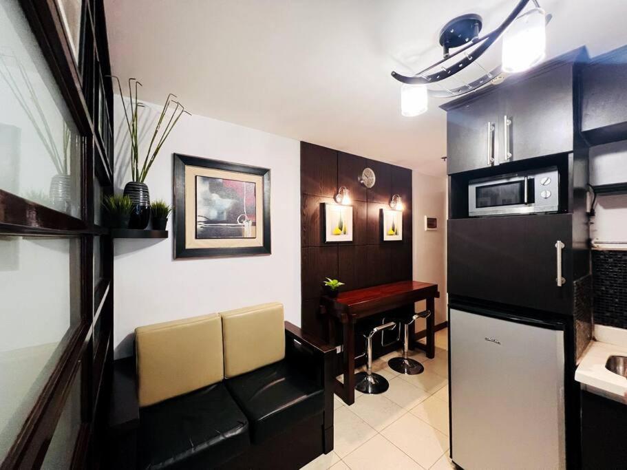 Apartment 1br Condotel Ridgewood Towers Taguig #rw12 *
