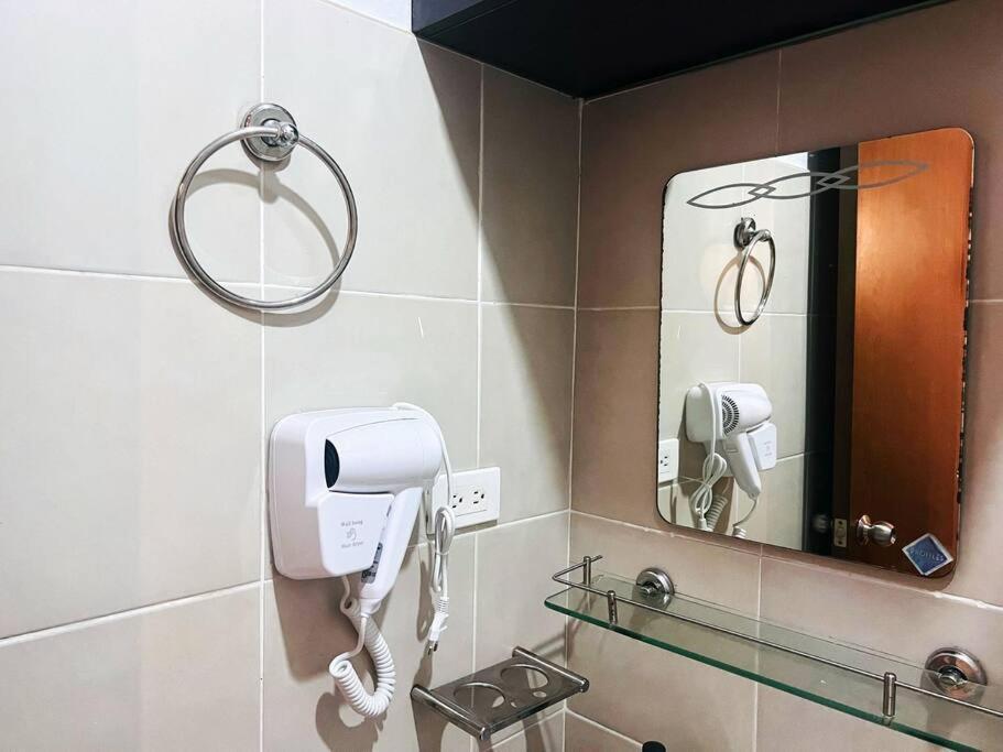 Apartment 1br Condotel Ridgewood Towers Taguig #rw12 *