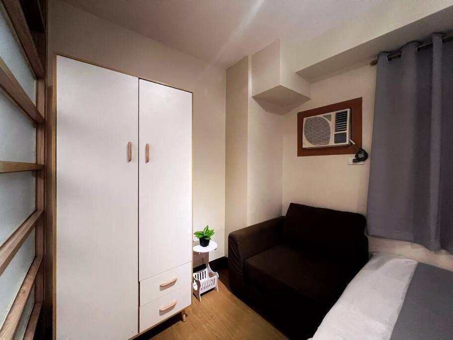 1br Condotel Ridgewood Towers Taguig #rw11 *