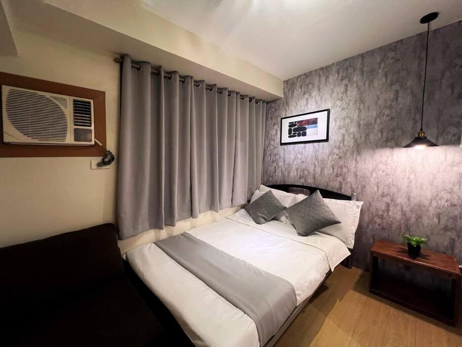 Apartment 1br Condotel Ridgewood Towers Taguig #rw11 Manila