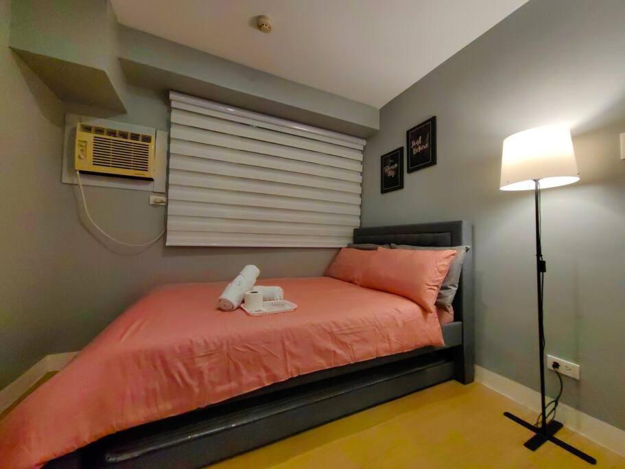 1br Condotel Ridgewood Towers Taguig #rw10 *