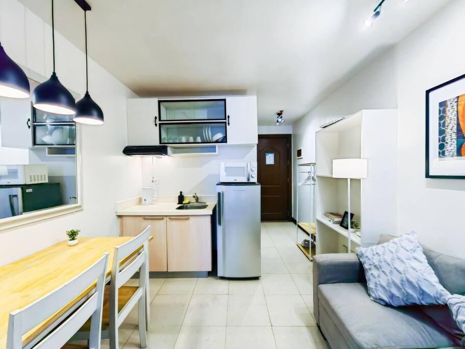 1br Condotel Ridgewood Towers Taguig #rw09 * Manila