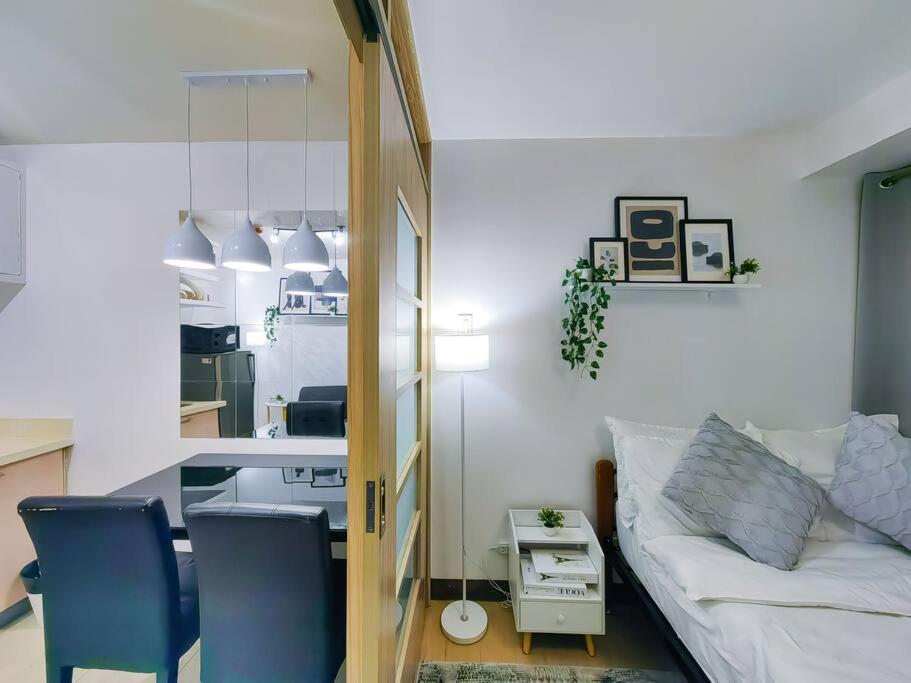 1br Condotel Ridgewood Towers Taguig #rw03 *
