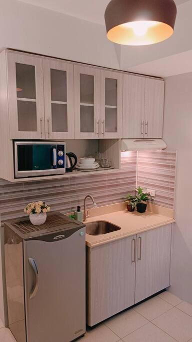 Apartment 1br Condotel Ridgewood Towers Taguig #rw01 Manila
