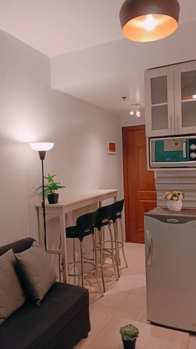 1br Condotel Ridgewood Towers Taguig #rw01 *