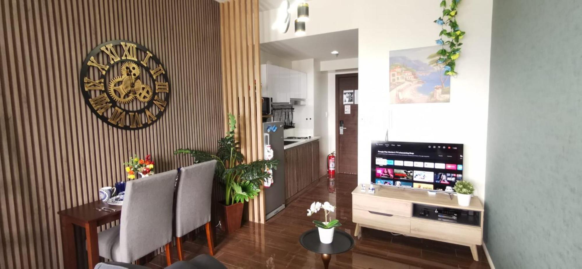 Deluxe Cozy & Homy In Makati Netflix