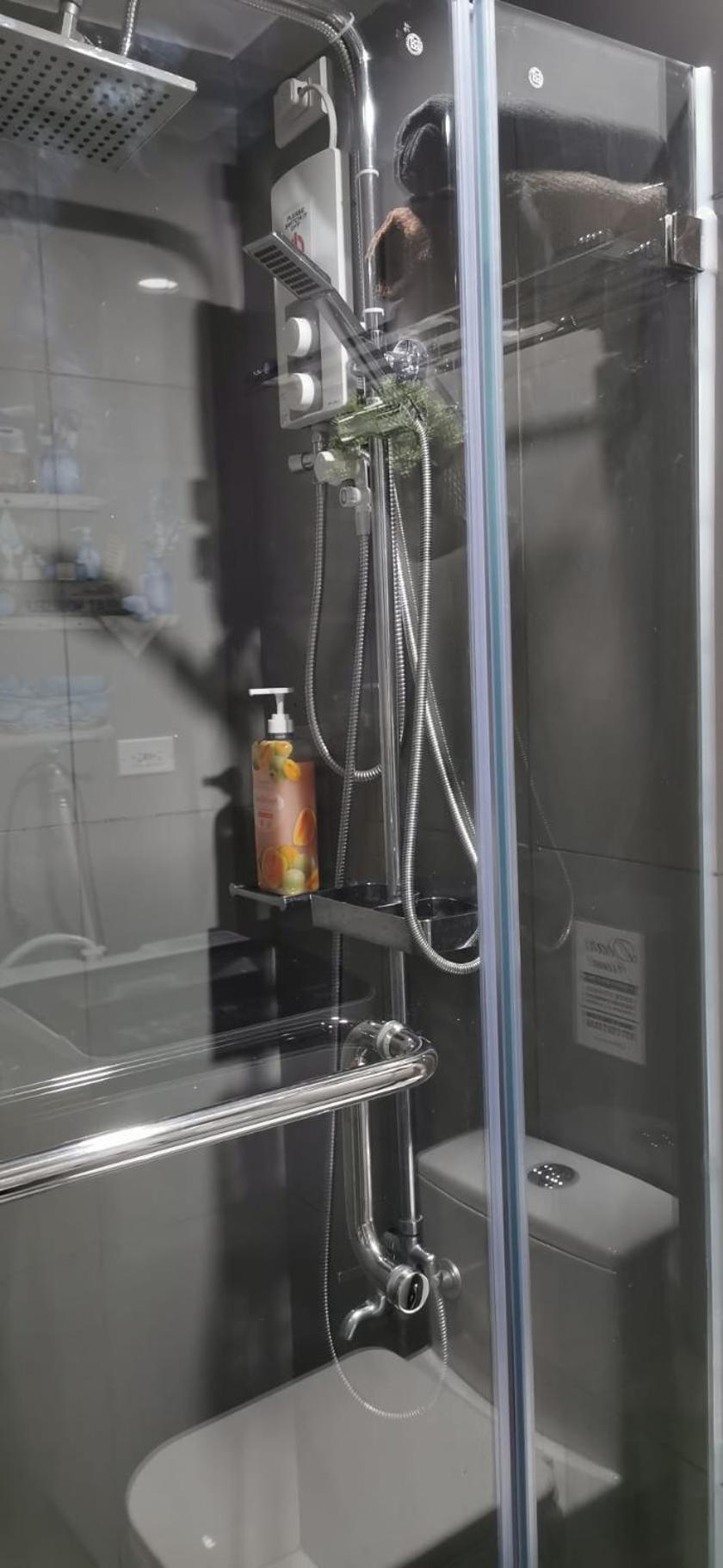 Deluxe Cozy & Homy In Makati Netflix Apartment Manila