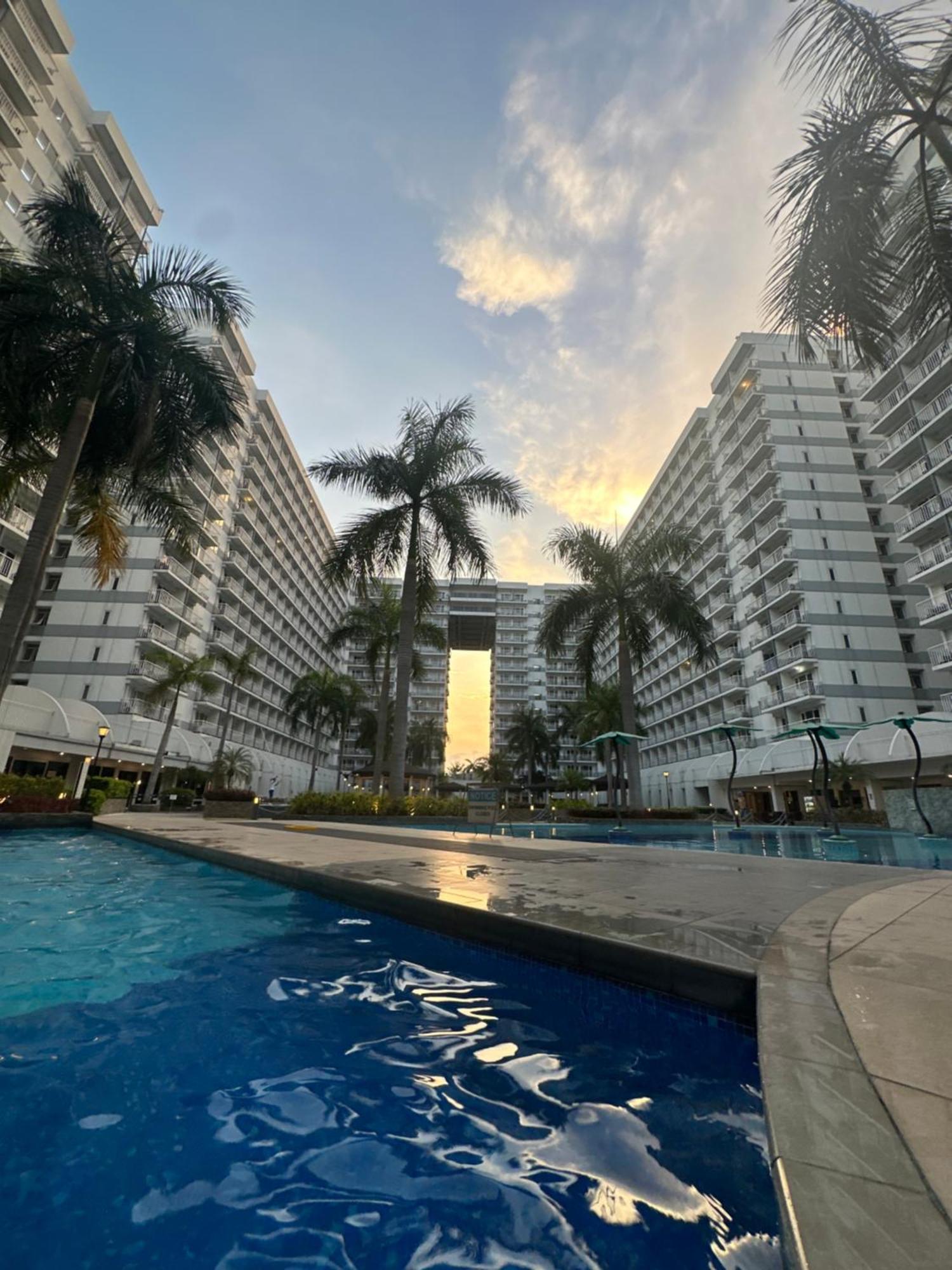 Shell Residences Staycation Manila