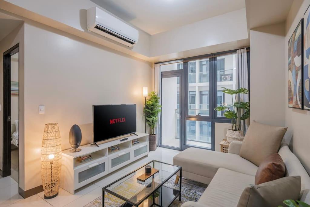 Apartment Stayhere The Florence Luxe 1br Near Venice Mall Manila