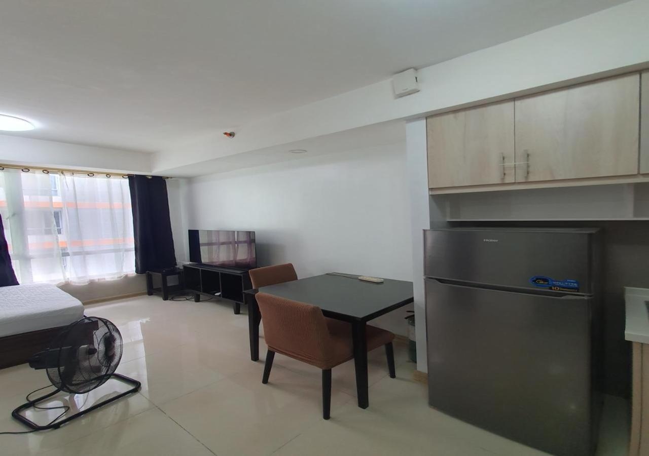 Apartment Rgb - Pioneer, Mandaluyong! Manila