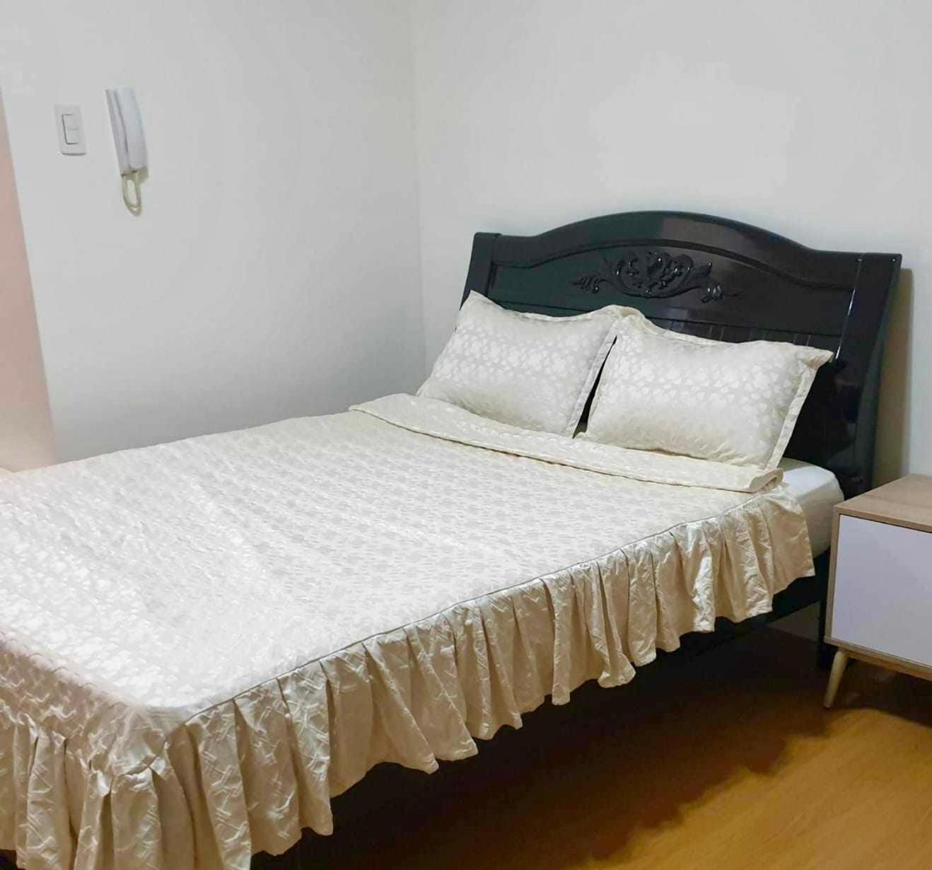 8 Adriatico Condotel Sea View Corner Unit Near St Lukes Clinic *