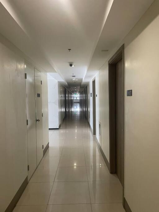 Fame Residences Edsa Shaw Mrt Shangrila Megamall 3538