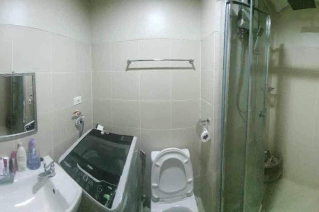 Fame Residences Edsa Shaw Mrt Shangrila Megamall 3538 *