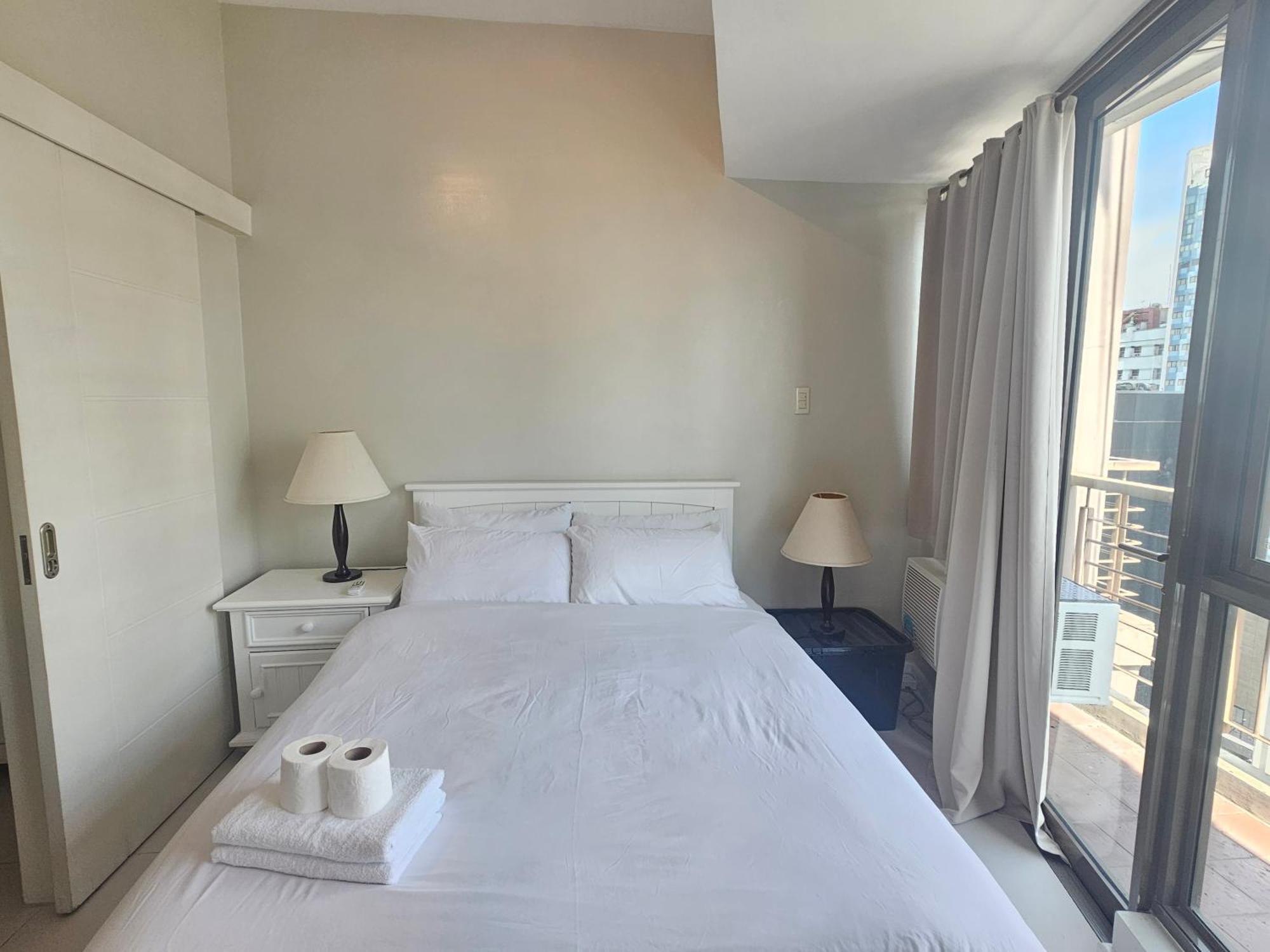 Kl Tower Residences In Makati Near Greenbelt, 1 Bedroom 100mbps Wi-fi * Manila