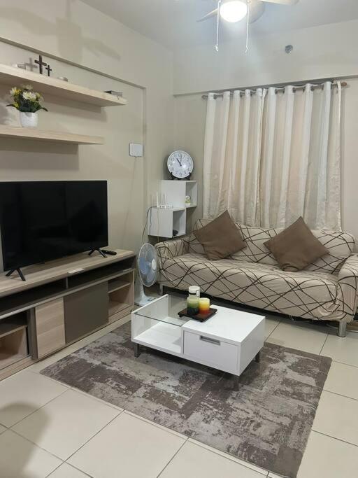 Spacious 2-bedroom In Taguig Apartment