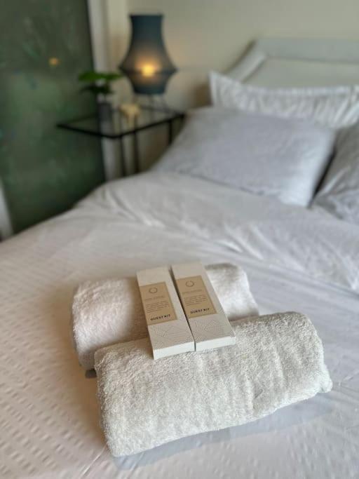 Azure Staycation By K&k Apartment