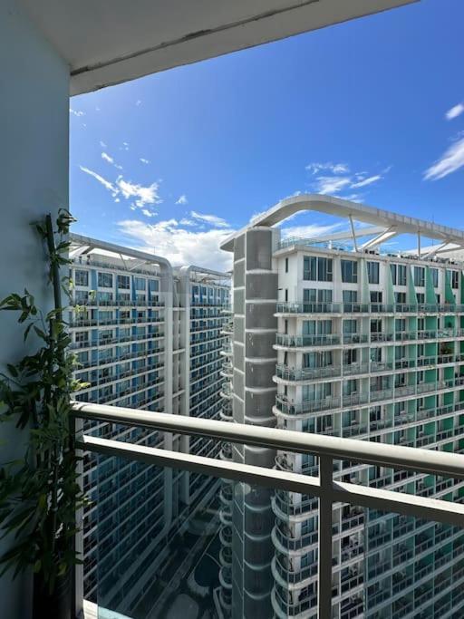 Apartment Azure Staycation By K&k *