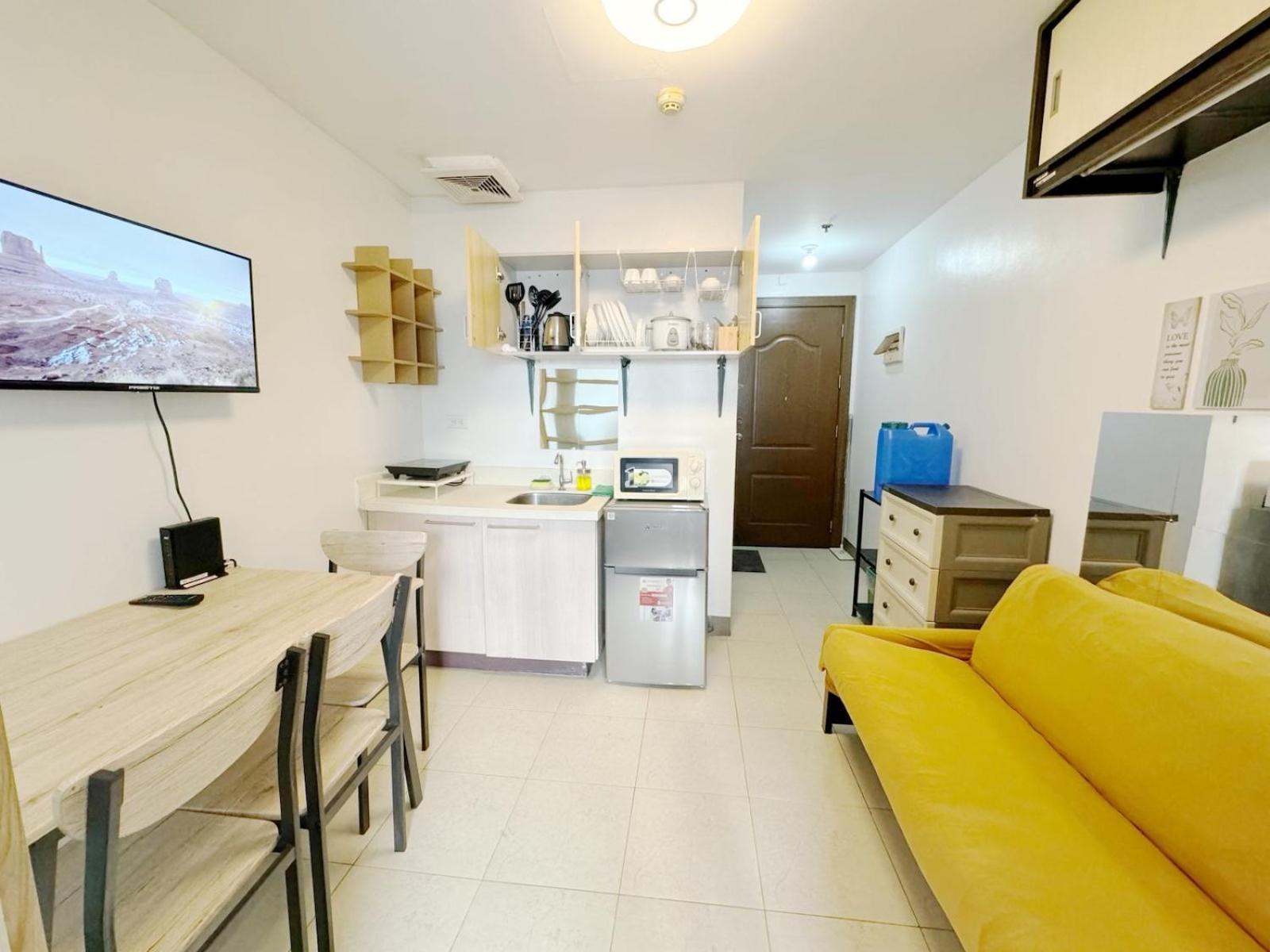 Fully Furnished 1br Ridgewood Towers With 200mbps Wifi * Manila