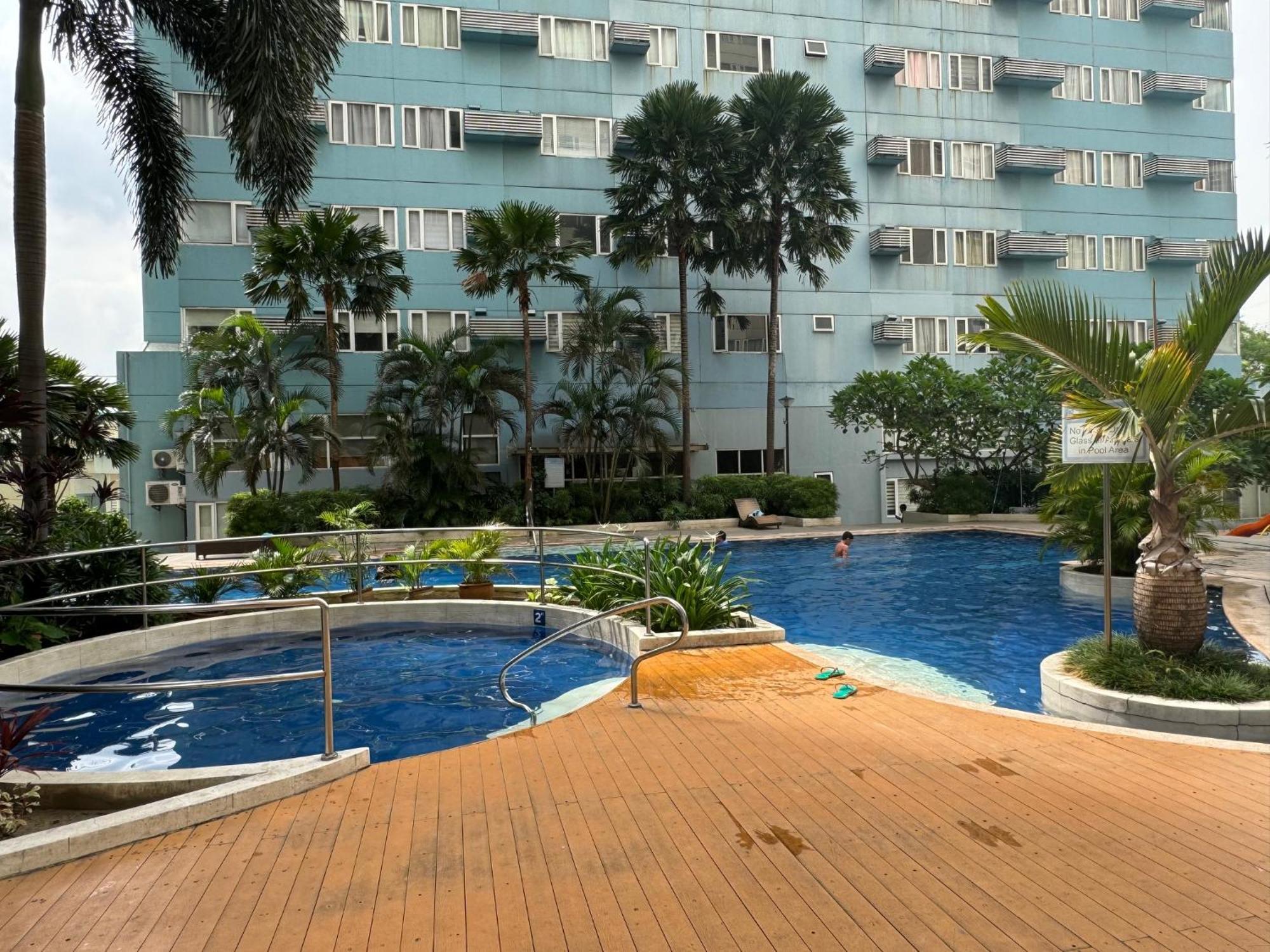 Fully Furnished 1br Ridgewood Towers With 200mbps Wifi Apartment *