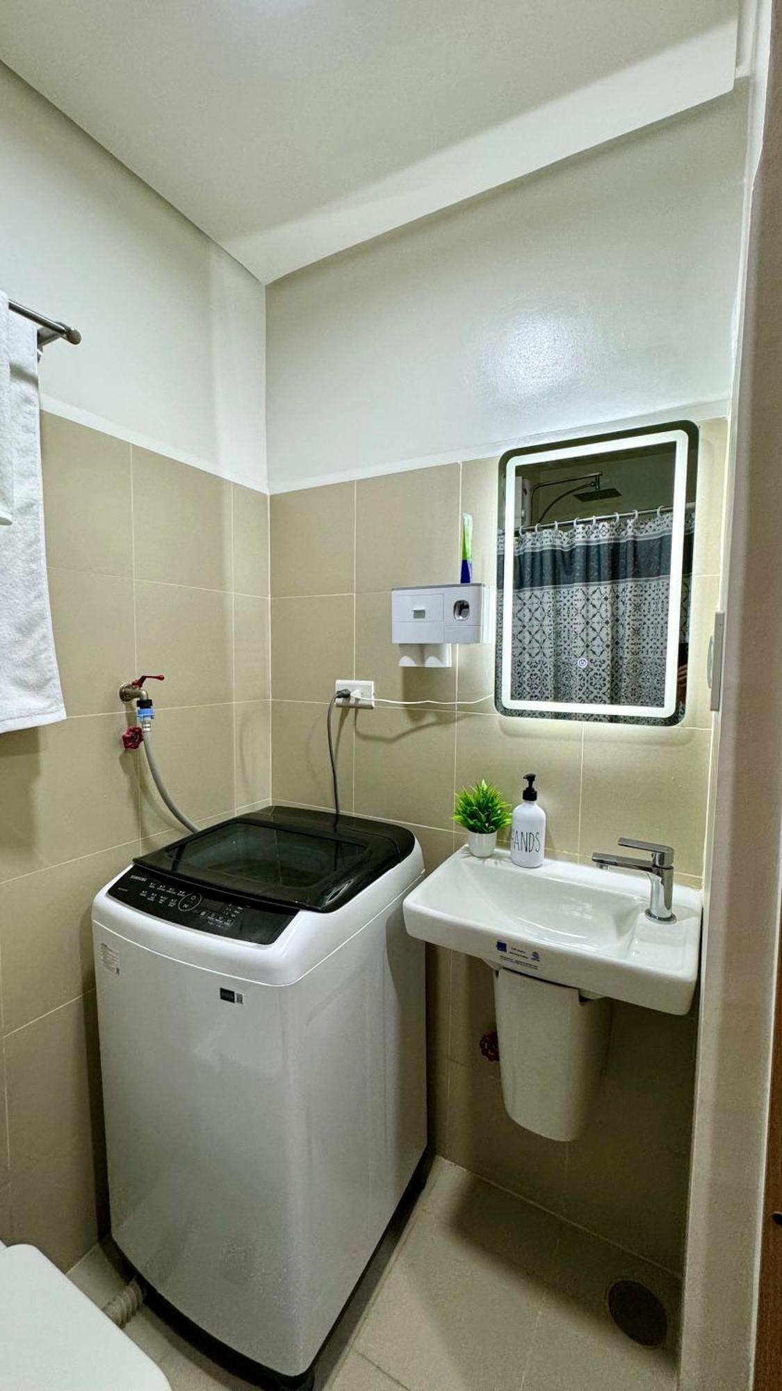 The Goodvibes Condotel Red Residences Makati Apartment Manila