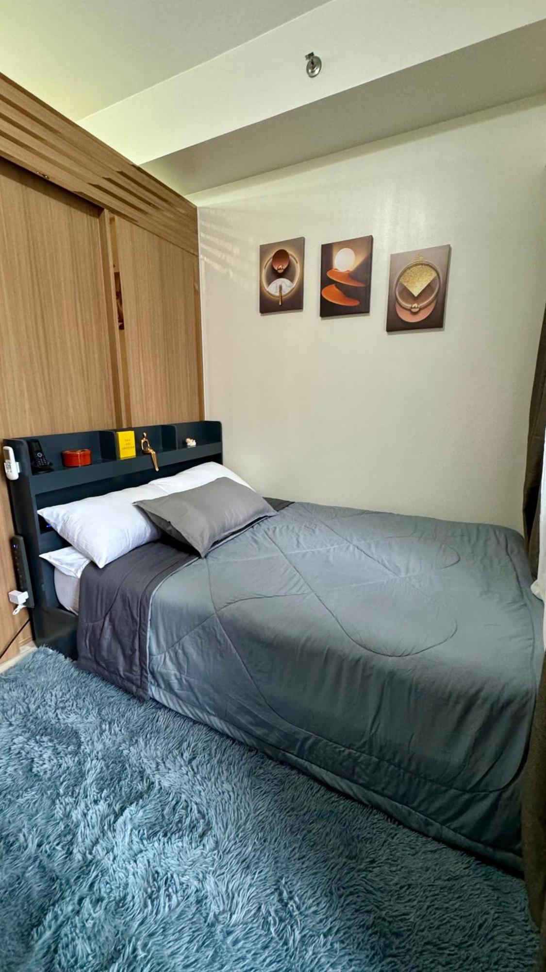 The Goodvibes Condotel Red Residences Makati Apartment