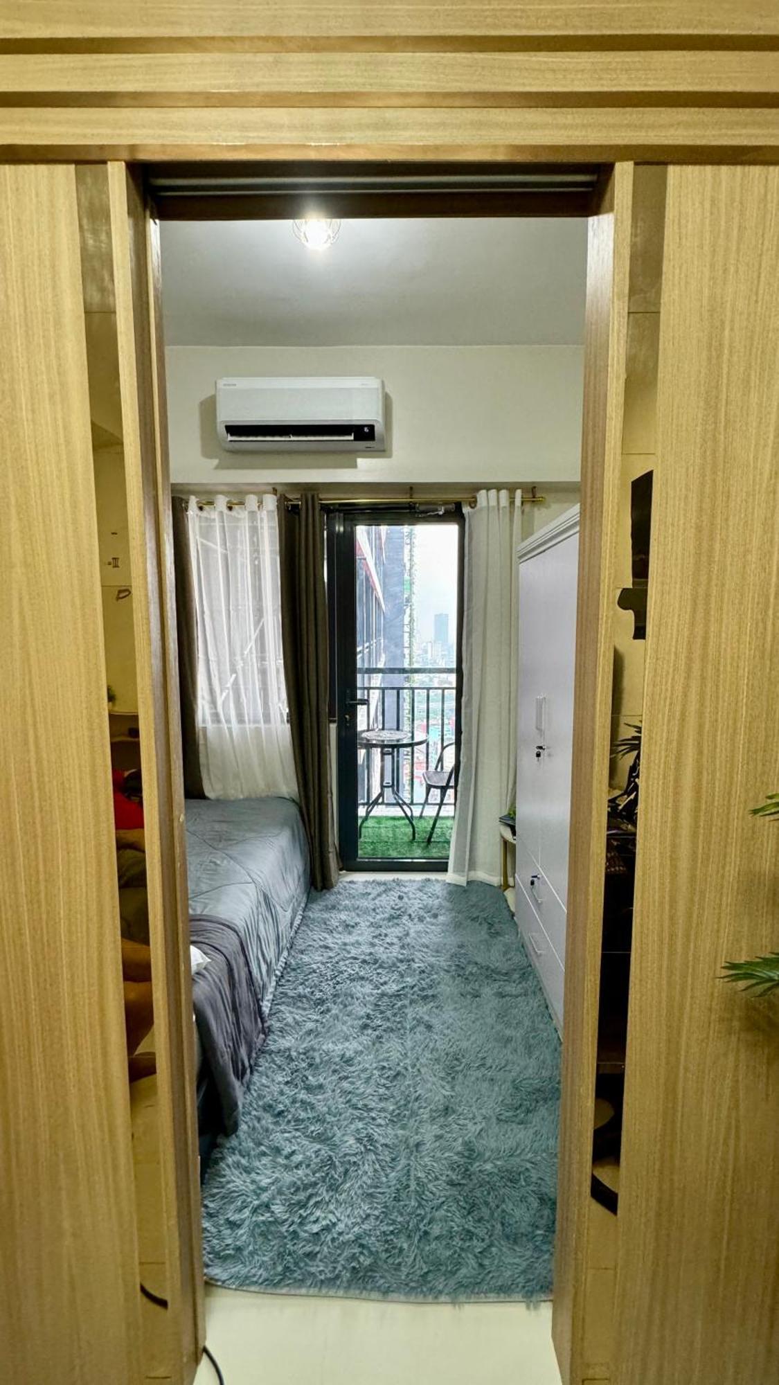 The Goodvibes Condotel Red Residences Makati * Manila