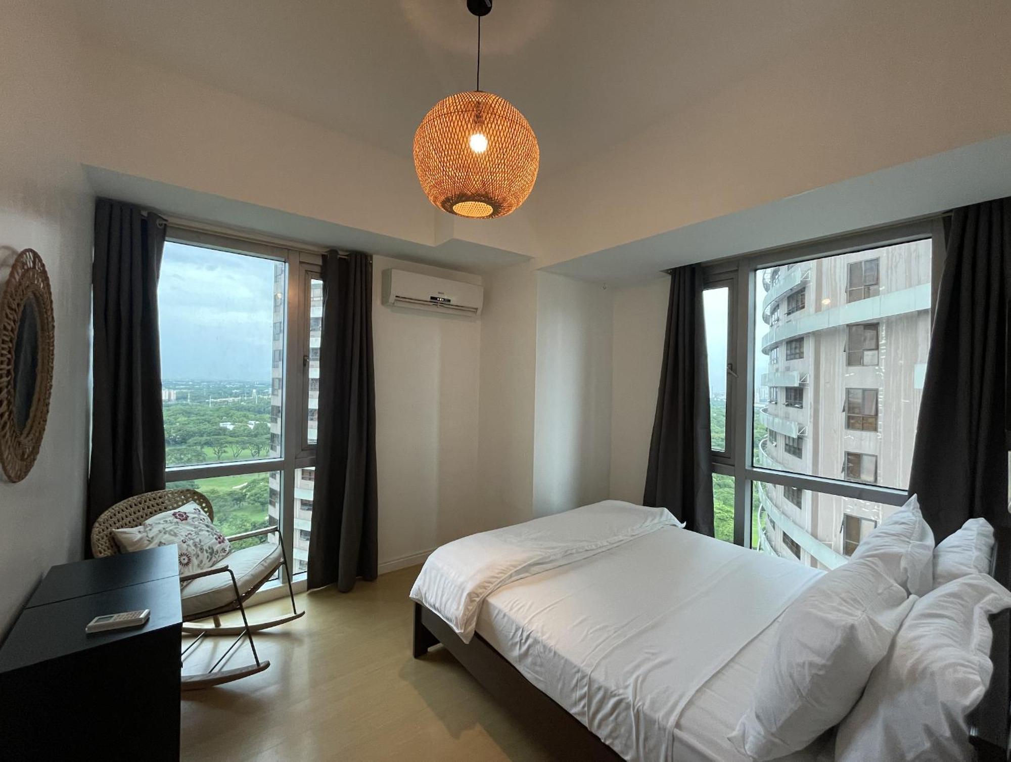 Prime Avant Bgc Location By Ph Staycation Apartment