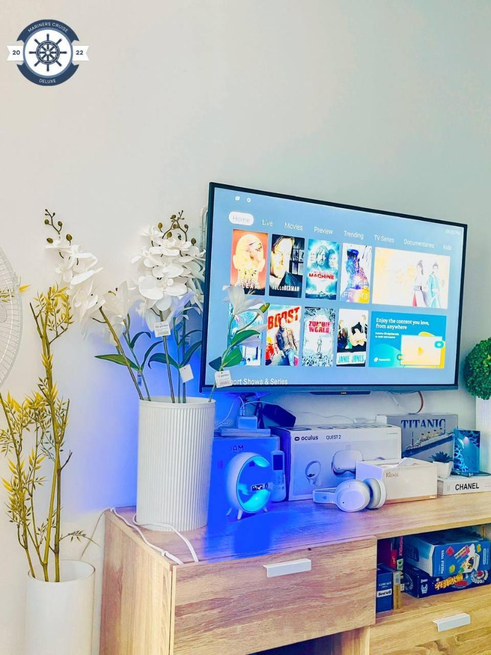 With Ps4 & Fast Wi-fi Cozy Condotel In Residences Taft Avenue Malate 5* Manila
