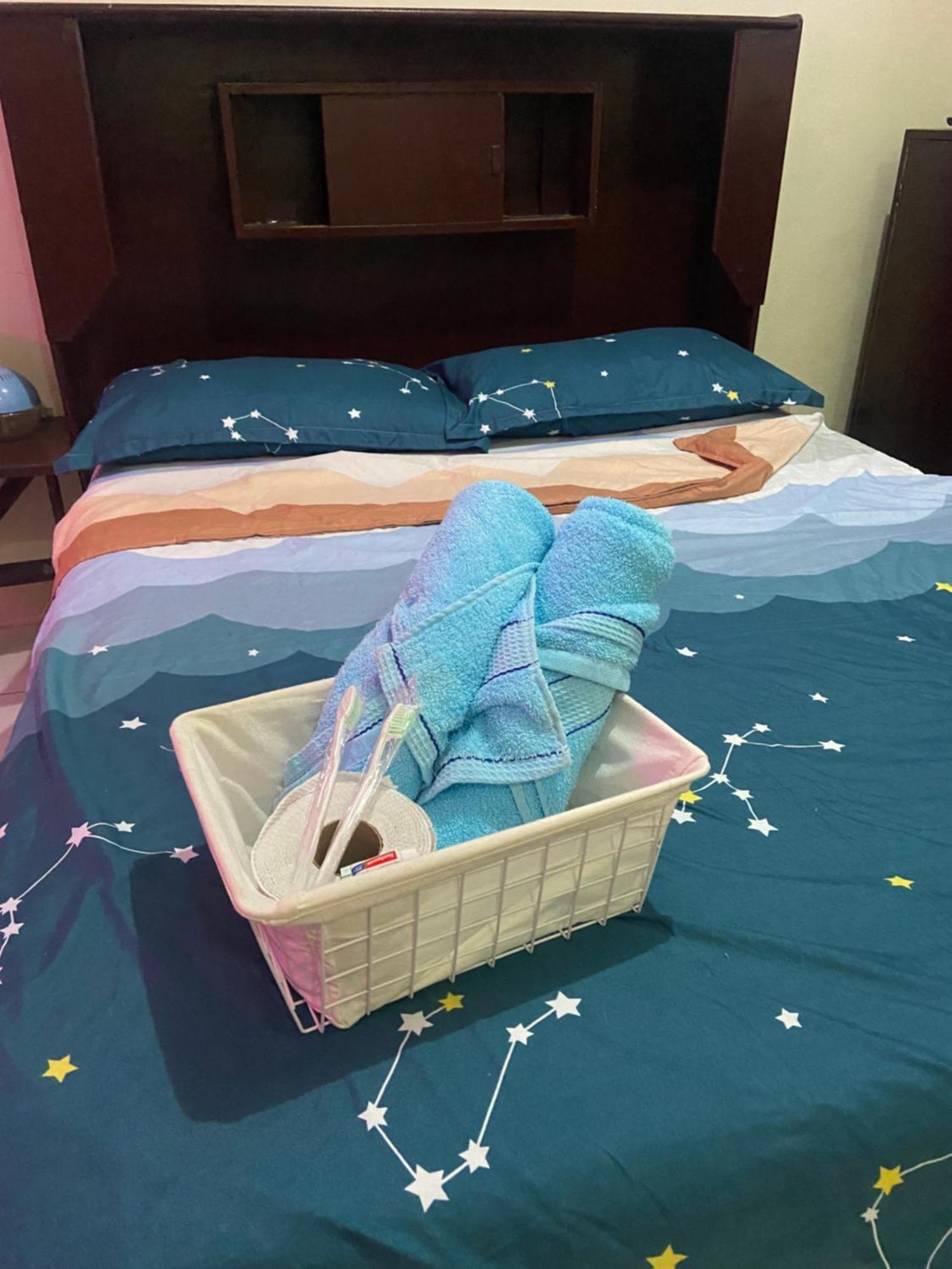 Apartment Valenzuela Staycation Netflix And Chill *