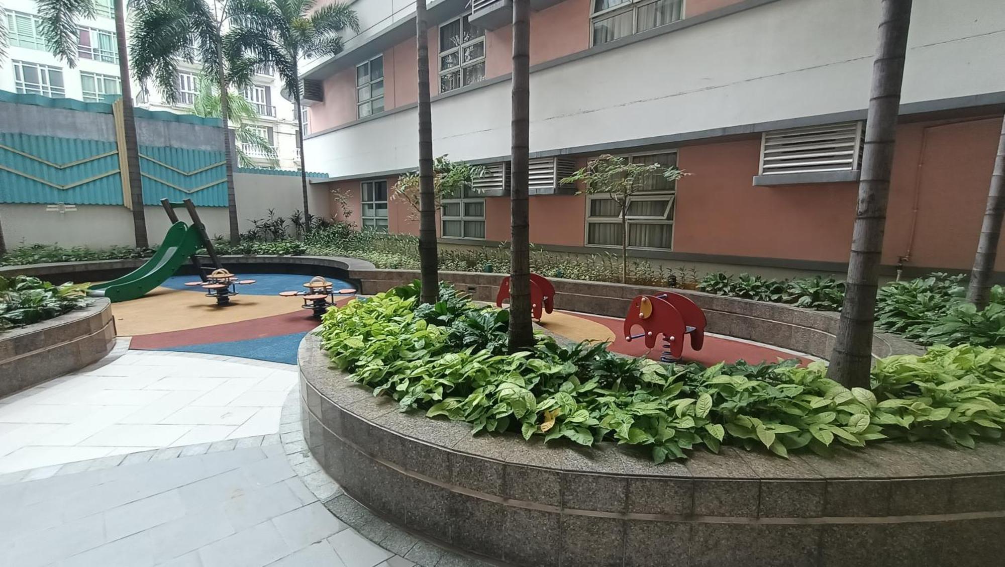 Condotels Near And Across Terminal3 Airport Apartment Manila