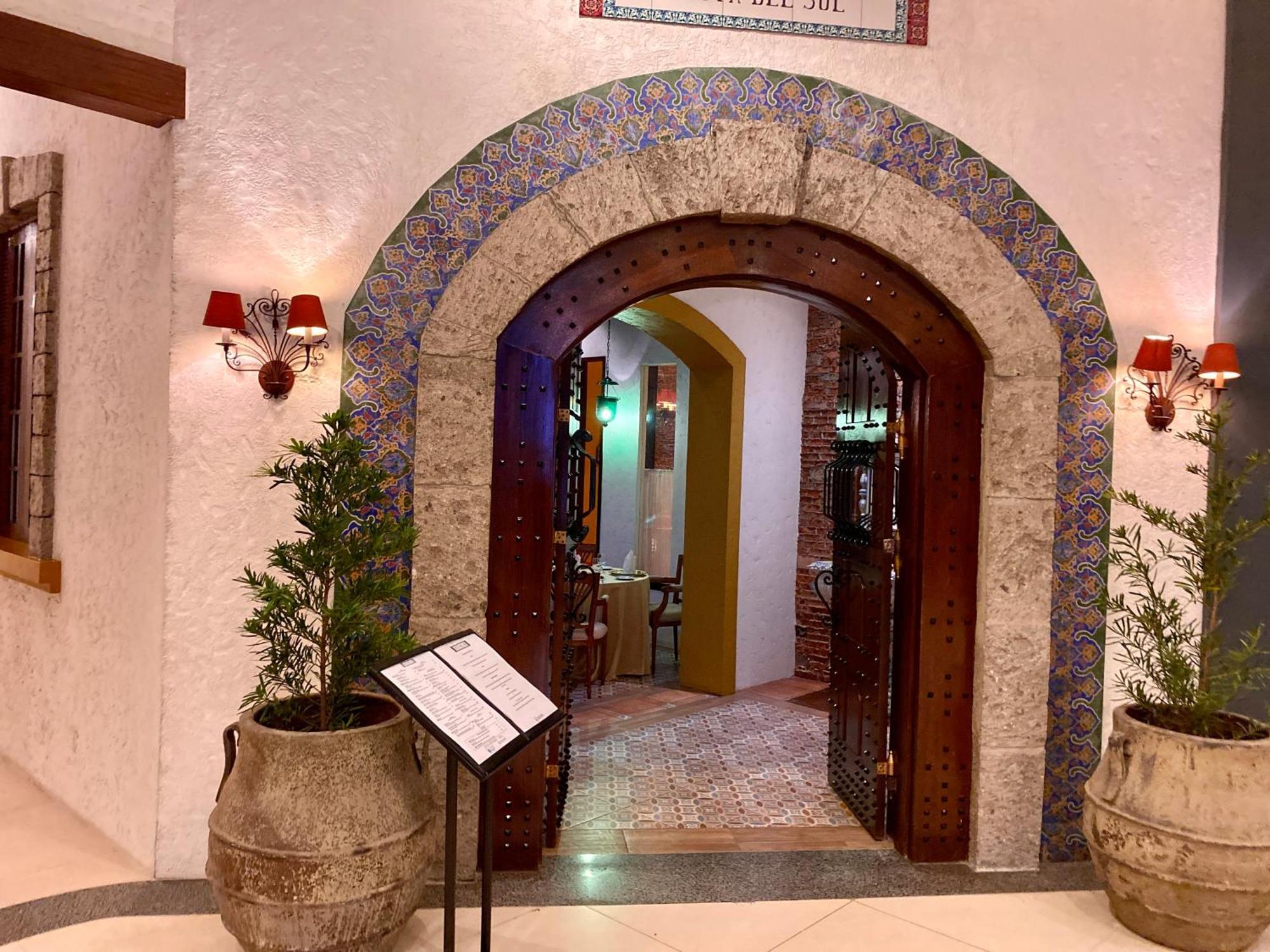 Royal Majestic Makati Apartment