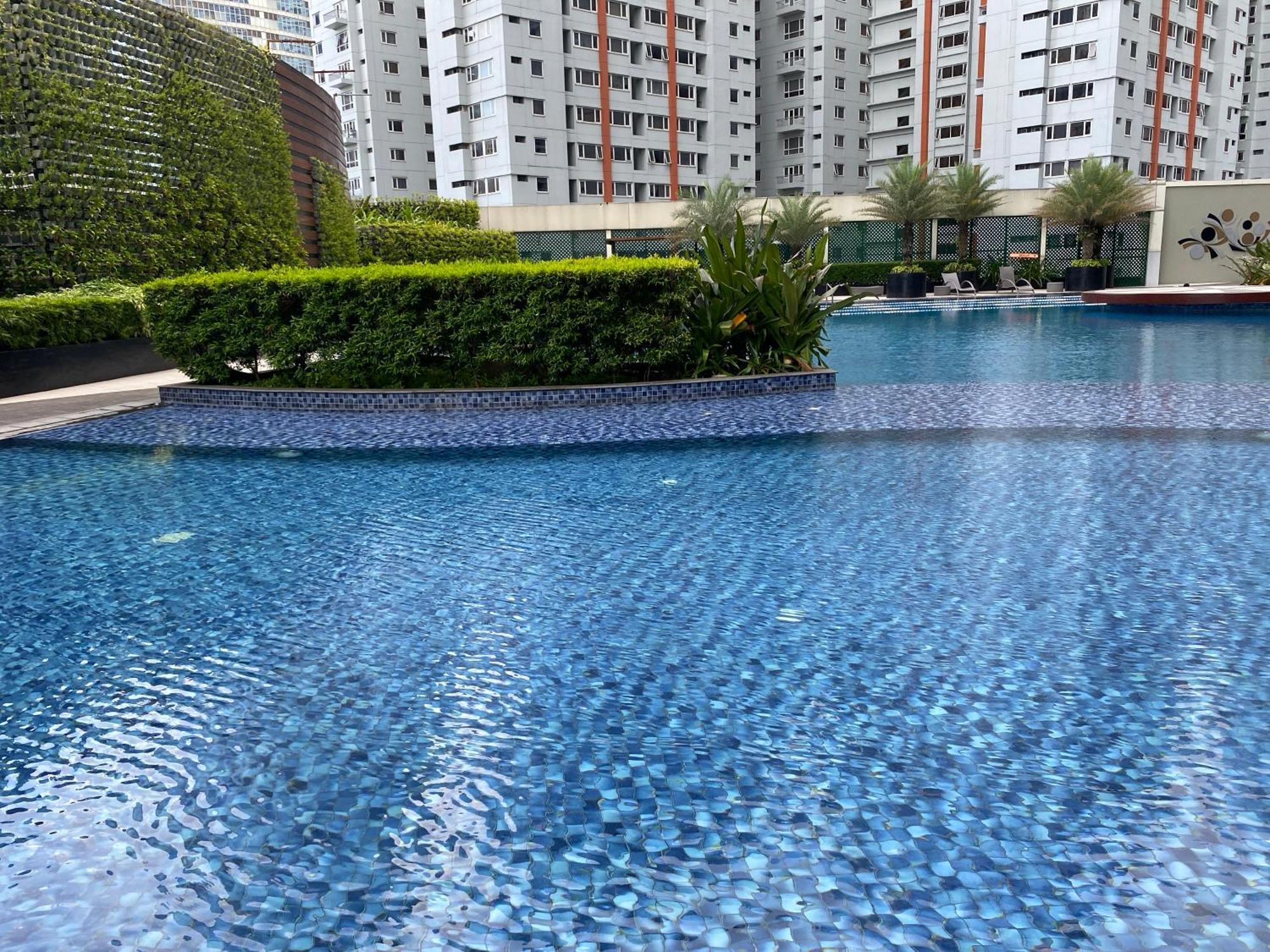 Apartment Royal Majestic Makati