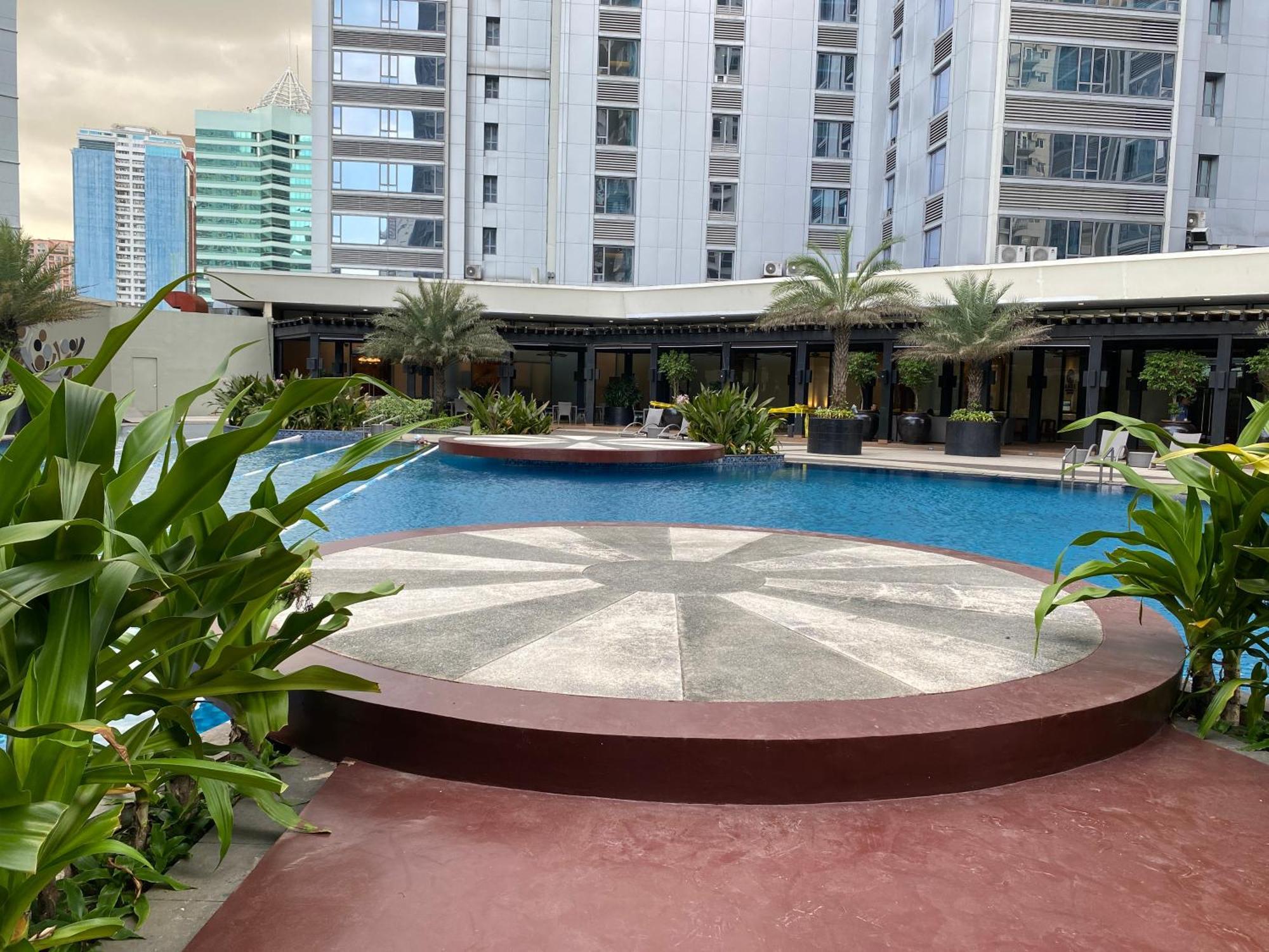 Royal Majestic Makati Apartment *