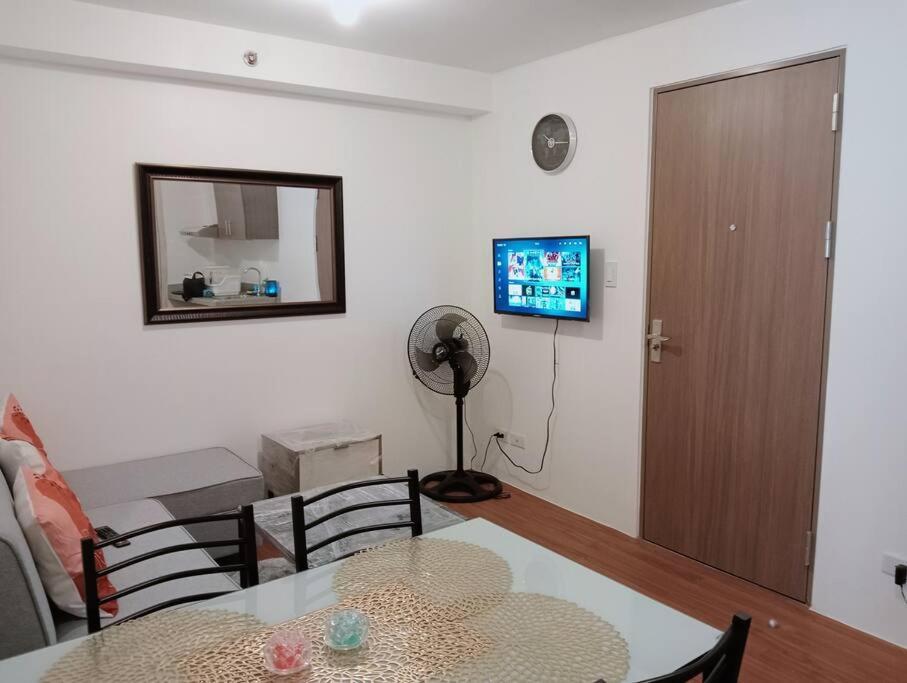 Apartment Condotel In Pasig - Hampton Gardens