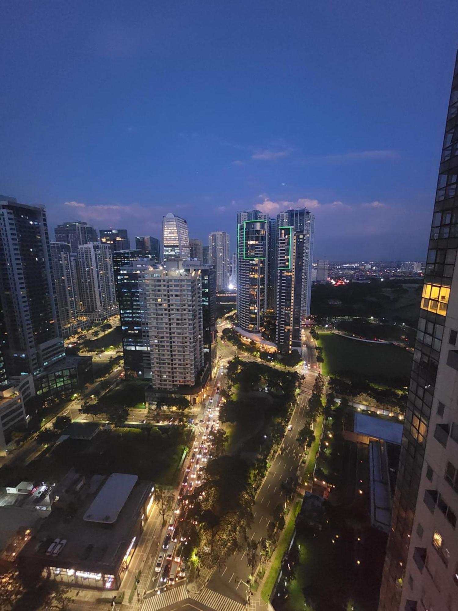 Apartment Victoria Tower B Bgc, Taguig Manila