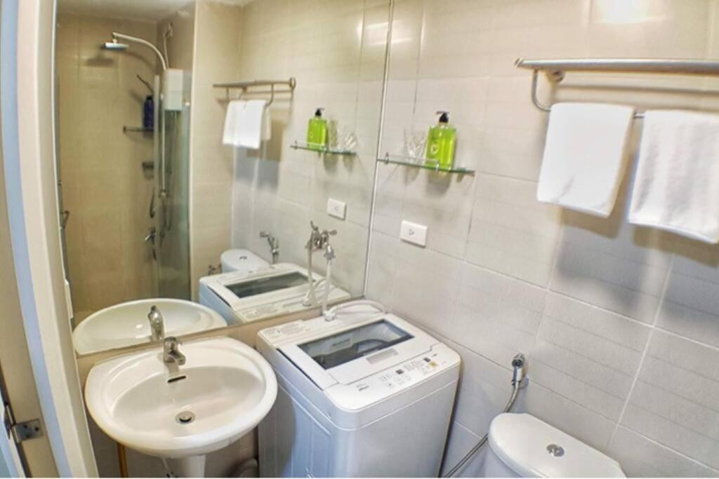 Apartment Homey Makati Unit With Netflix *